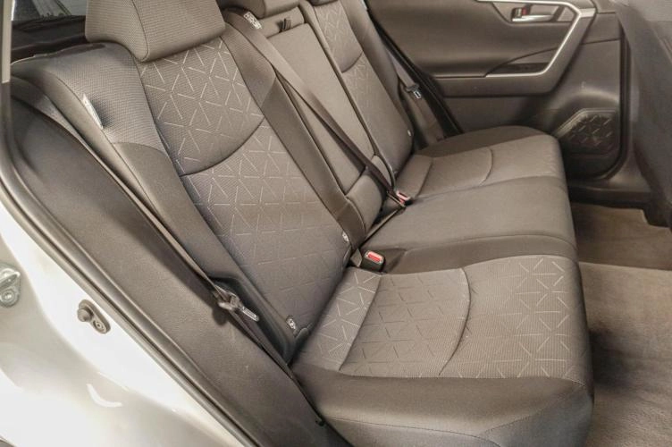 Toyota RAV4 17 из 17