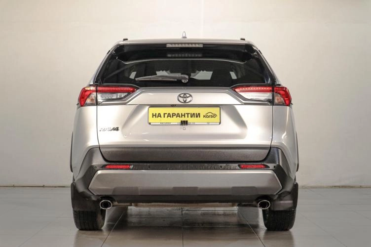 Toyota RAV4 5 из 6