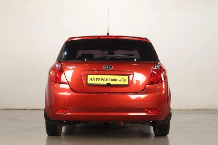 KIA cee'd 5 из 6