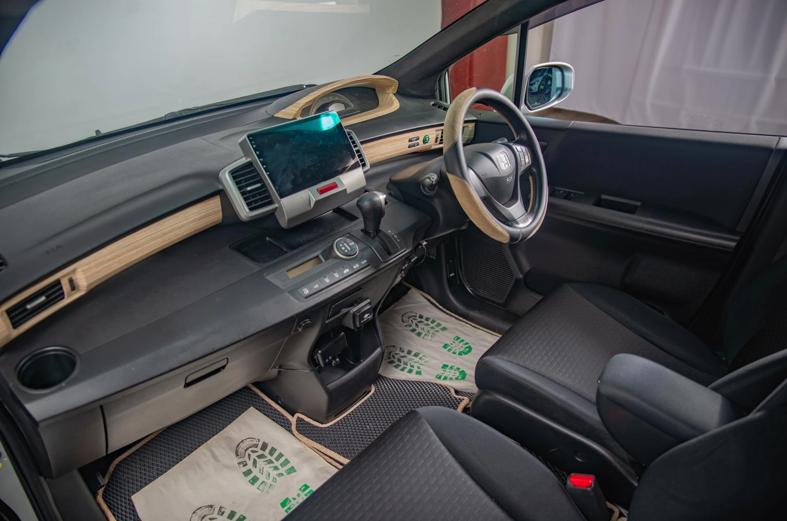Honda Freed 13 из 15