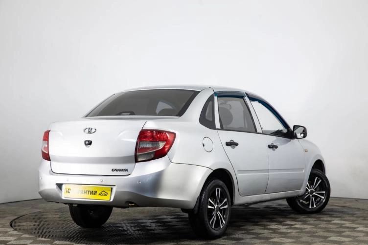 ВАЗ (LADA) Granta 4 из 6