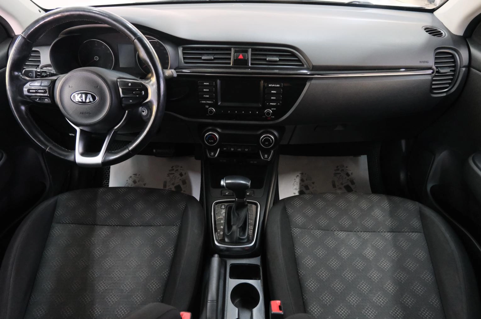 KIA Rio 13 из 22