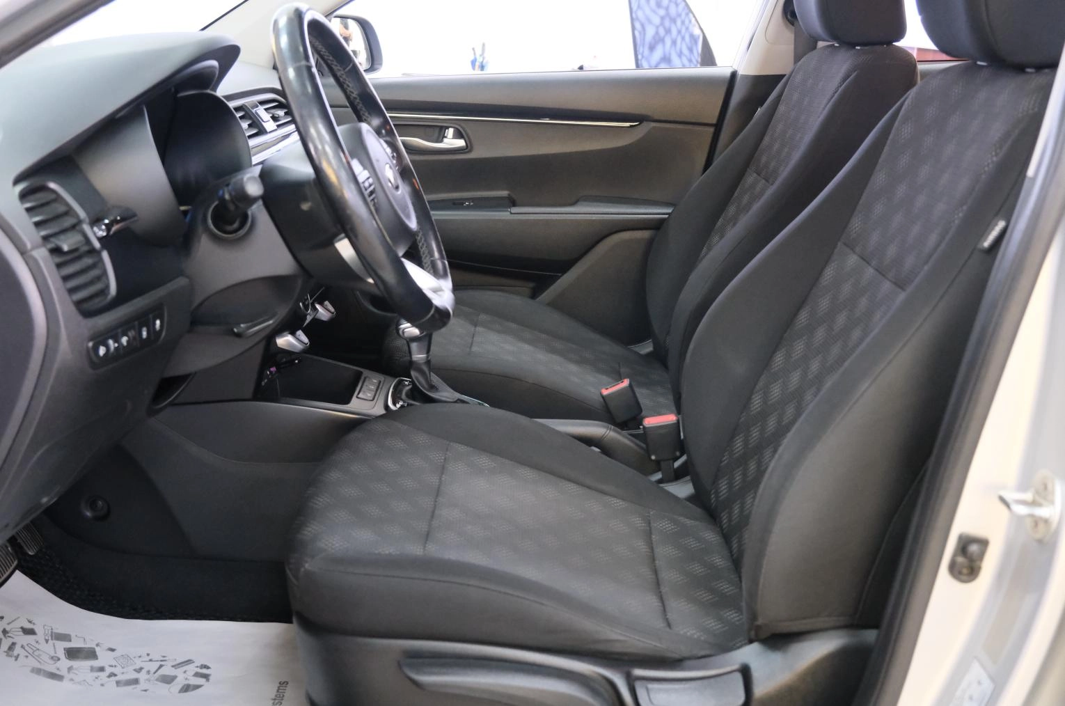 KIA Rio 7 из 22