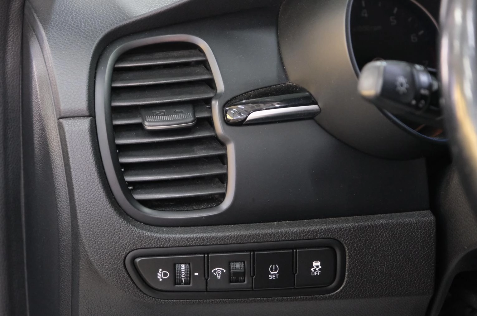 KIA Rio 9 из 22