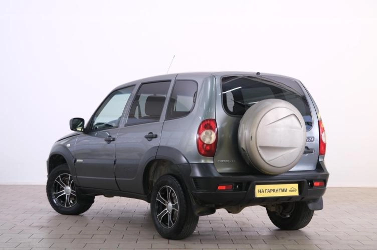 Chevrolet Niva 4 из 6