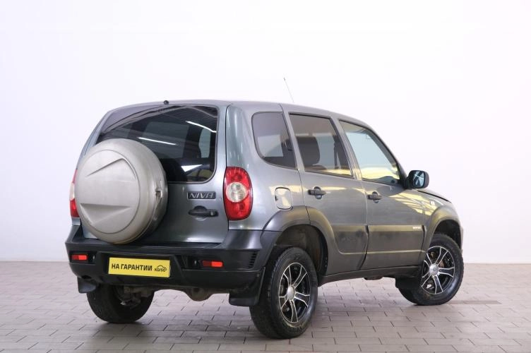 Chevrolet Niva 6 из 6