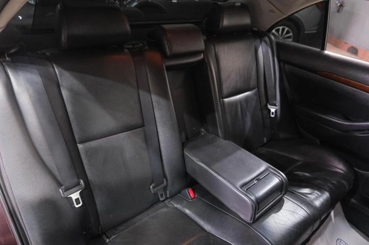 Toyota Avensis 39 из 41