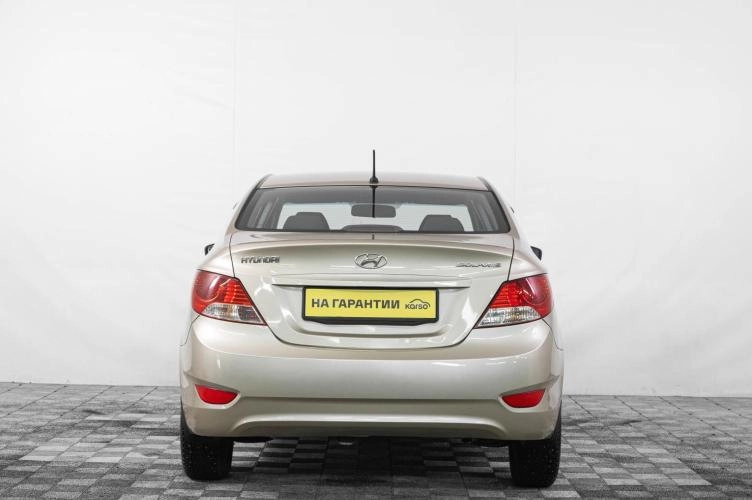 Hyundai Solaris 5 из 6
