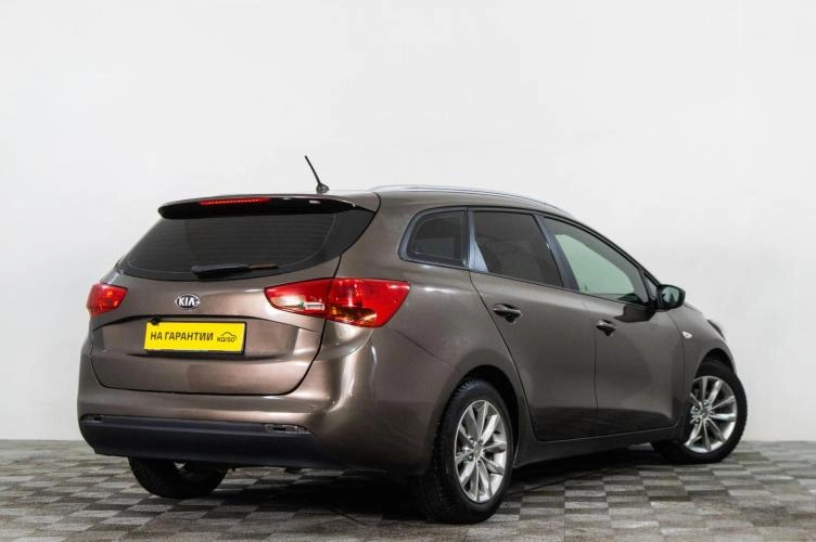 KIA cee'd 4 из 6