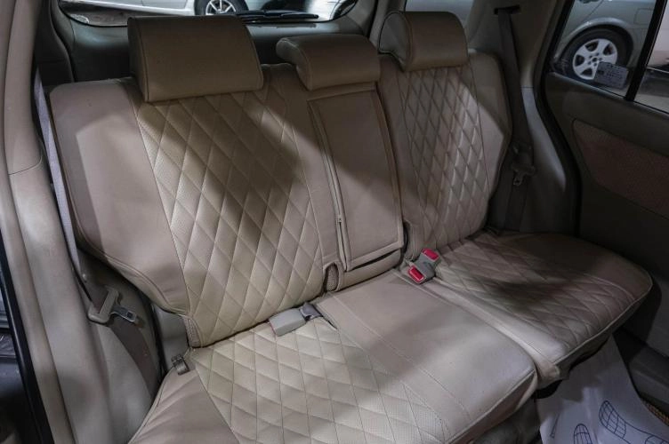 Toyota Raum 28 из 29