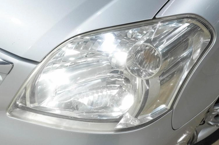 Toyota Raum 10 из 29