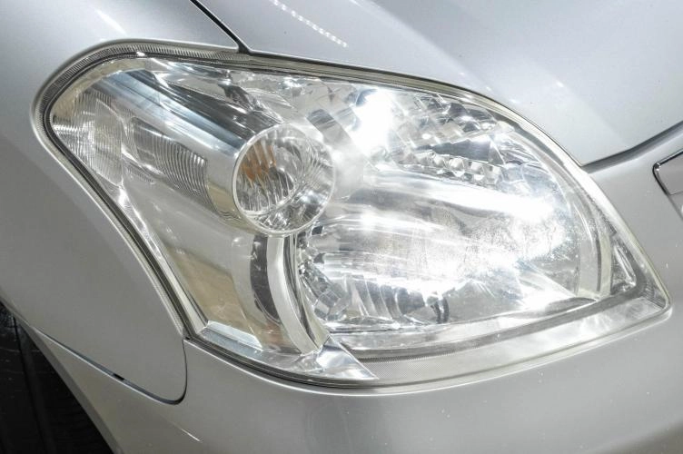 Toyota Raum 9 из 29