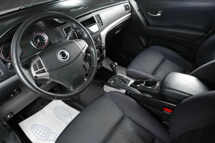 SsangYong Actyon 7 из 20
