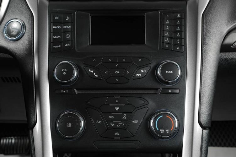 Ford Fusion (North America) 16 из 19