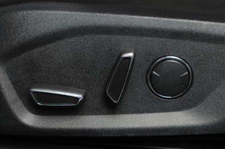 Ford Fusion (North America) 19 из 19