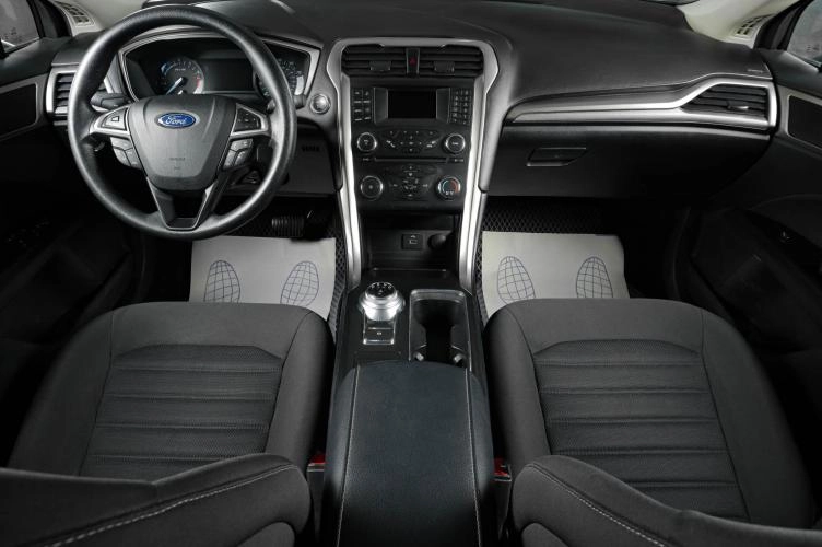 Ford Fusion (North America) 12 из 19
