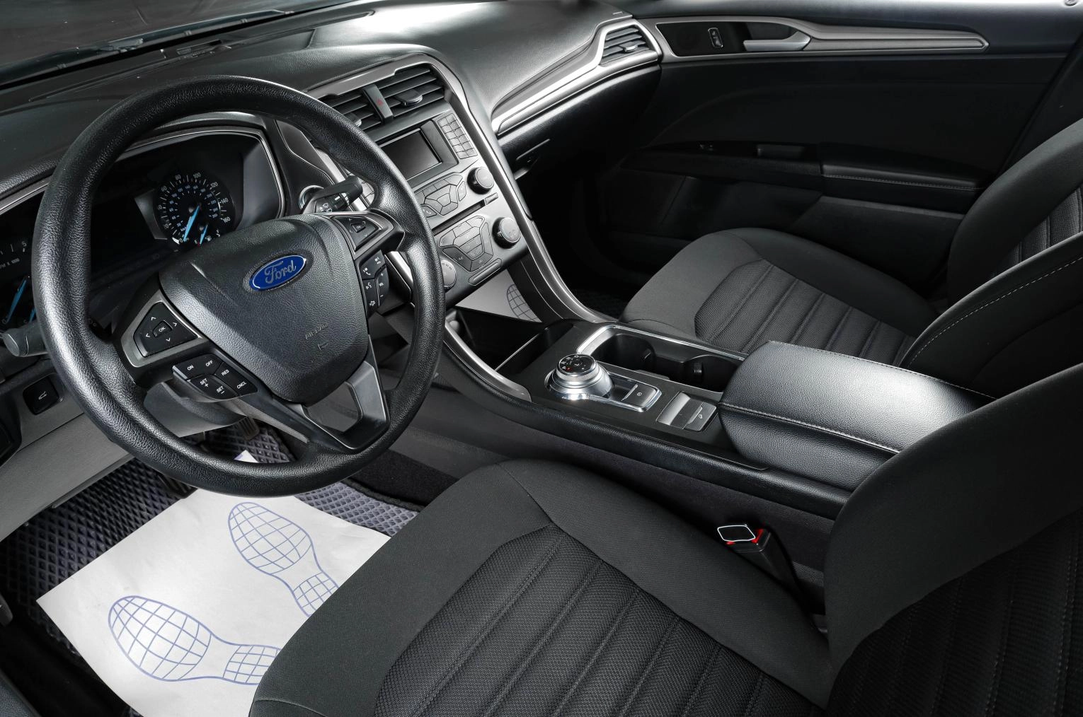 Ford Fusion (North America) 7 из 19