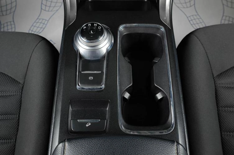 Ford Fusion (North America) 17 из 19