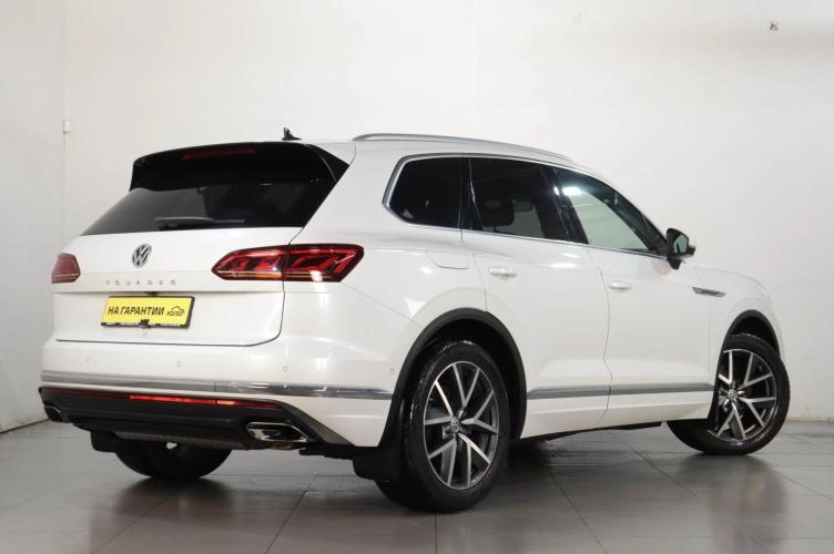 Volkswagen Touareg 6 из 6
