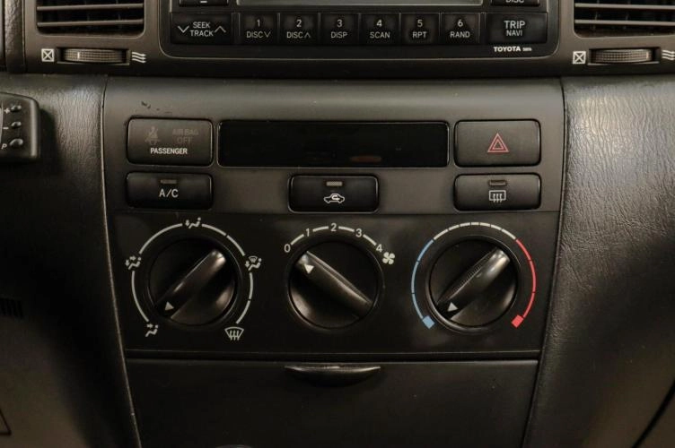 Toyota Corolla 13 из 17