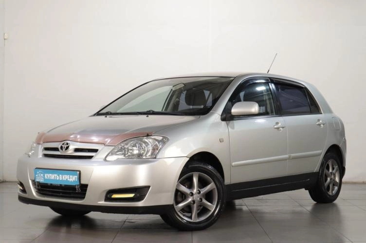 Toyota Corolla 3 из 6