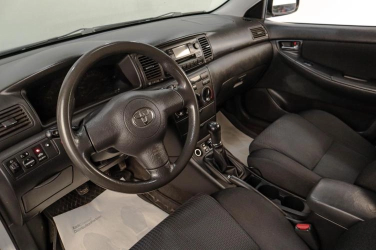 Toyota Corolla 7 из 17
