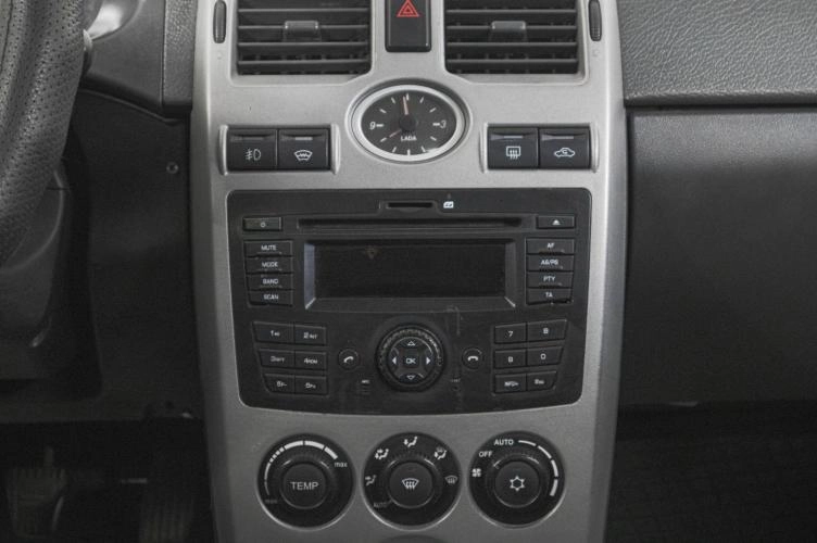 ВАЗ (LADA) Priora 16 из 19