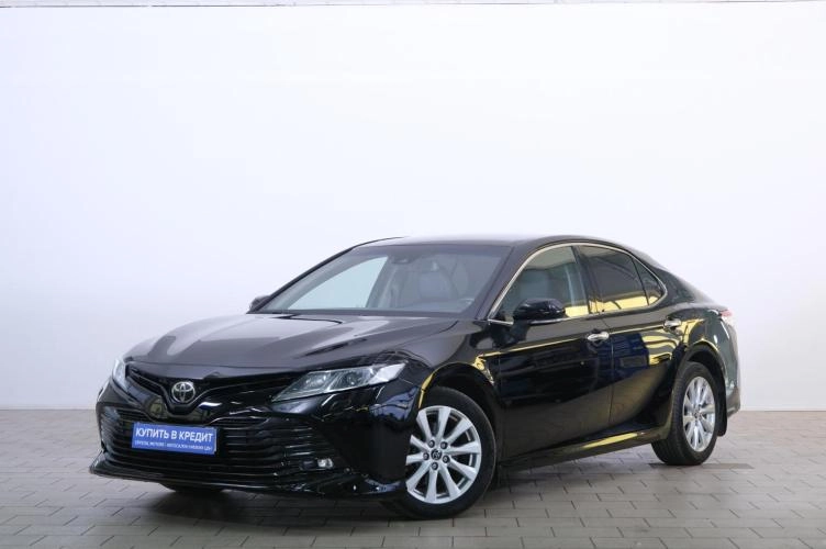 Toyota Camry 3 из 6