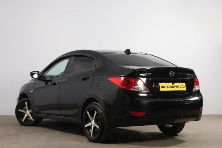 Hyundai Solaris 4 из 6