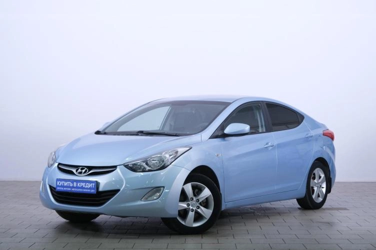 Hyundai Elantra 3 из 6