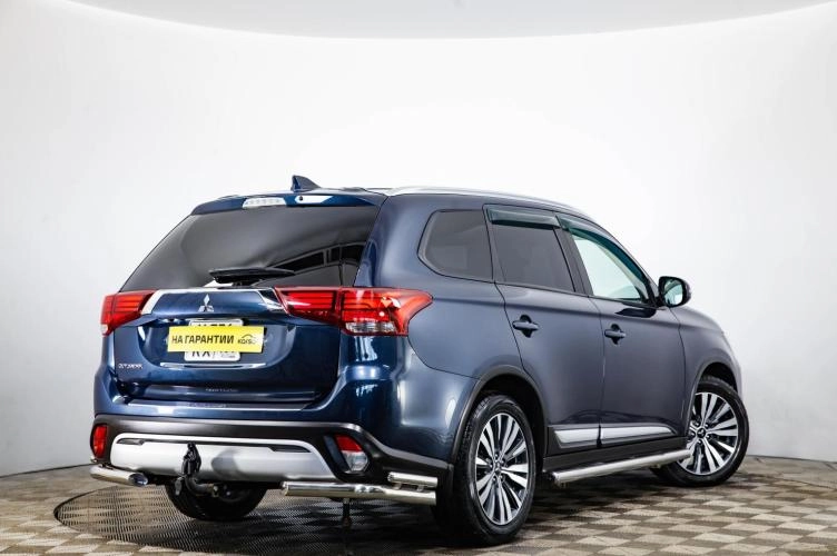 Mitsubishi Outlander 4 из 6