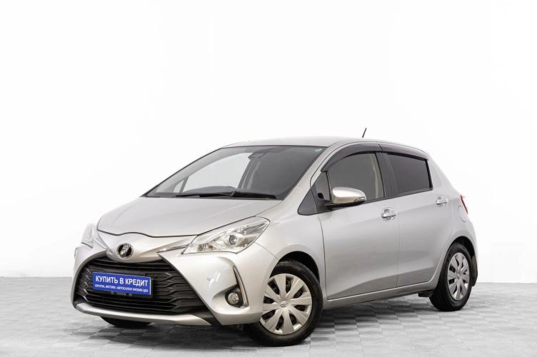 Toyota Vitz 3 из 6