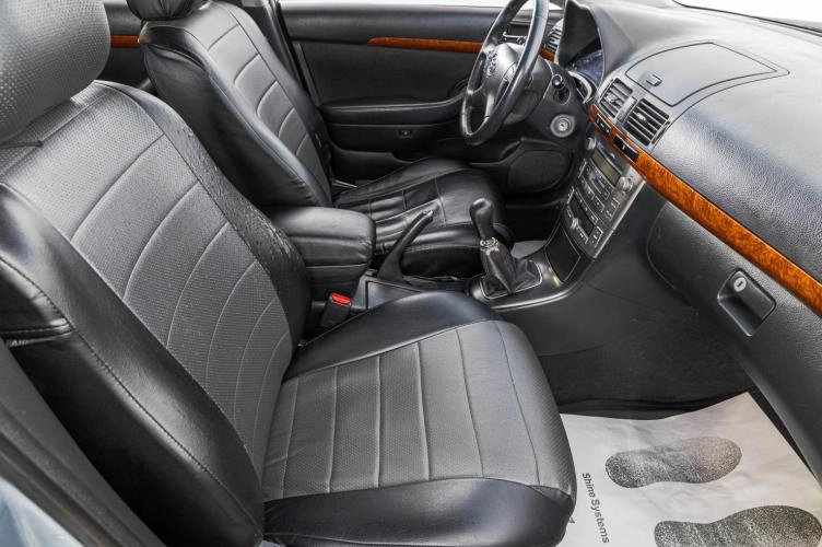Toyota Avensis 19 из 22