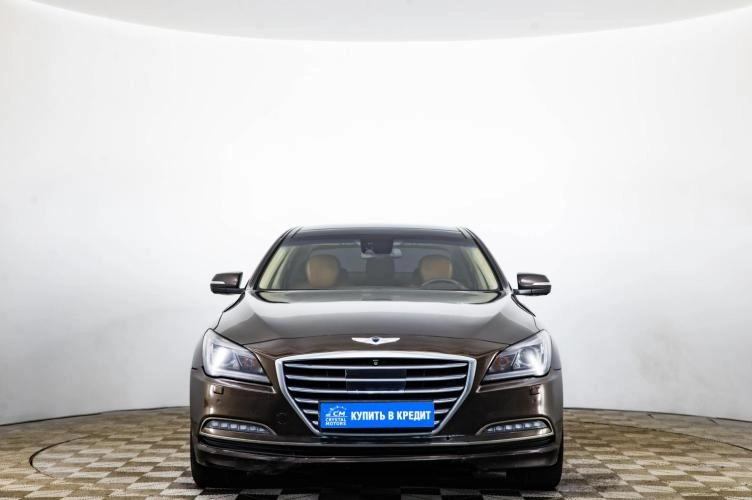 Hyundai Genesis 2 из 6