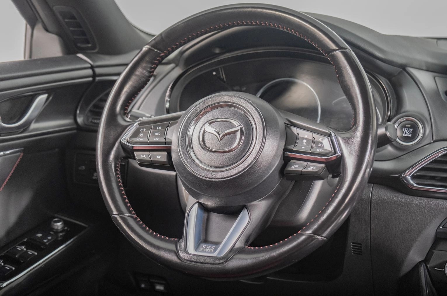 Mazda CX-9 12 из 19