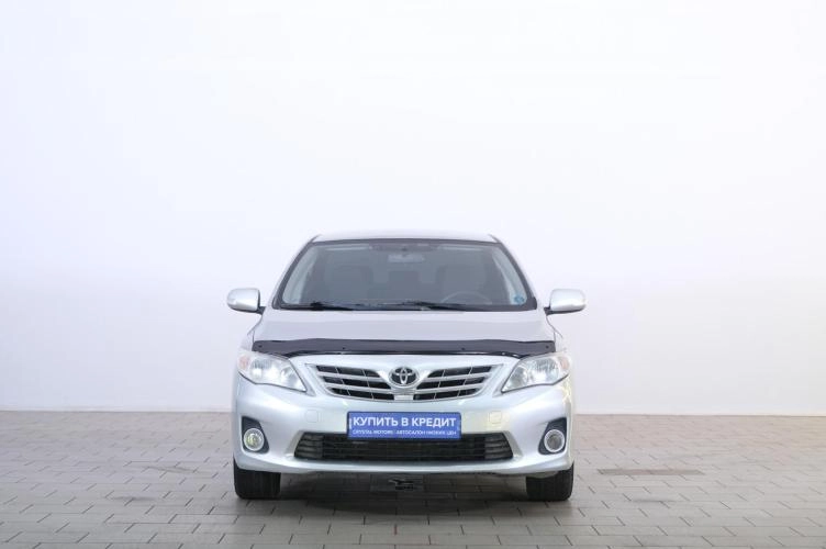 Toyota Corolla 2 из 6