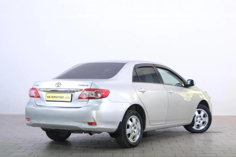 Toyota Corolla 6 из 6