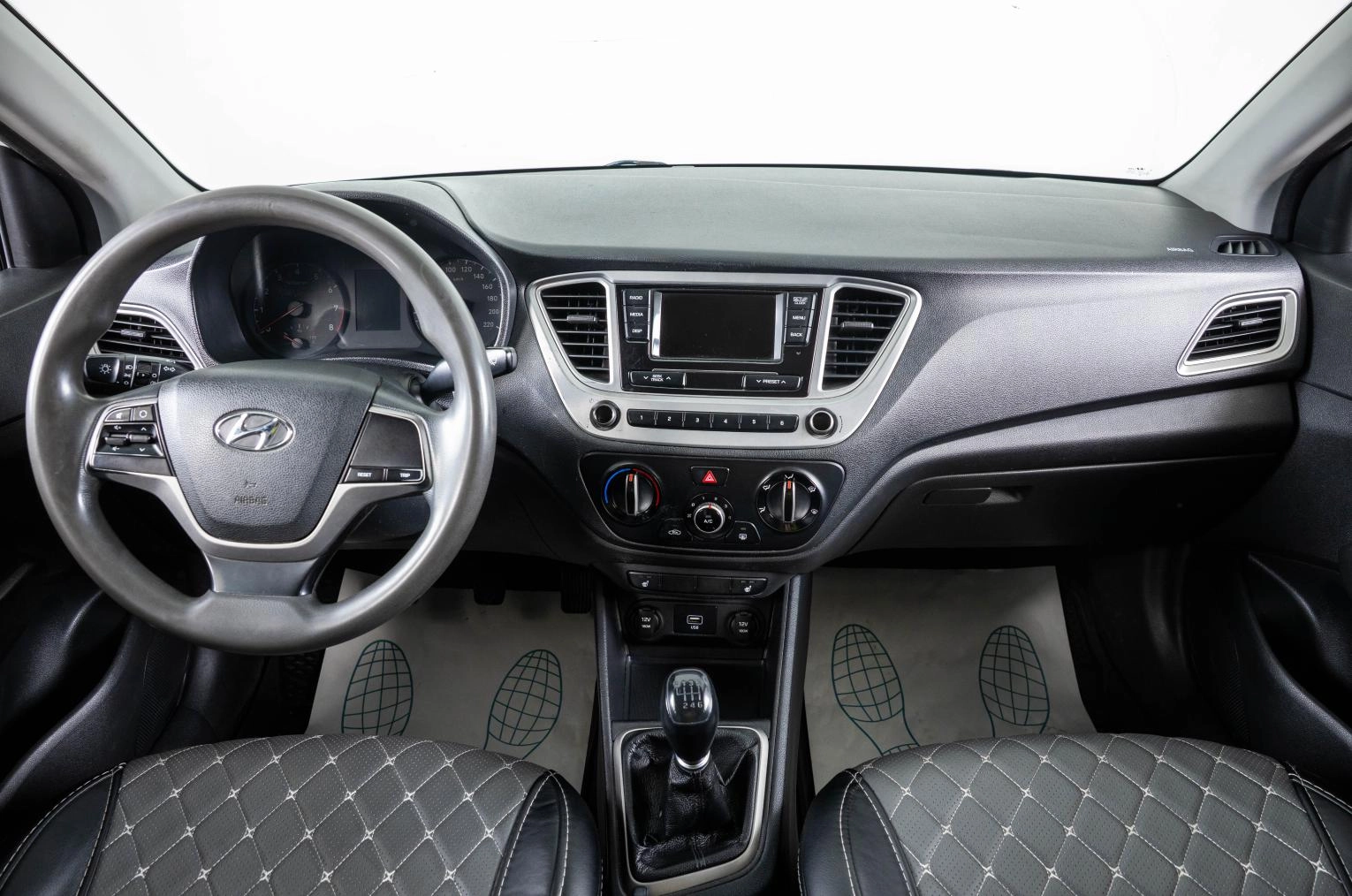 Hyundai Solaris 12 из 21