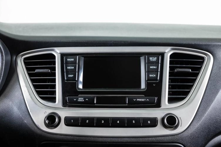 Hyundai Solaris 17 из 21