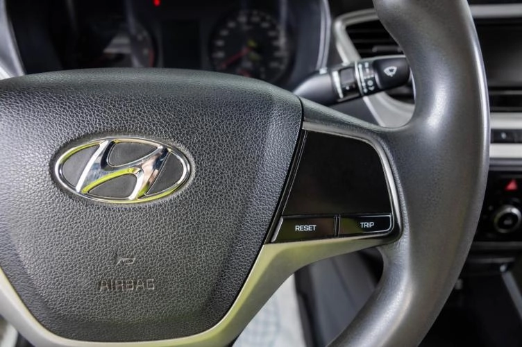 Hyundai Solaris 16 из 21