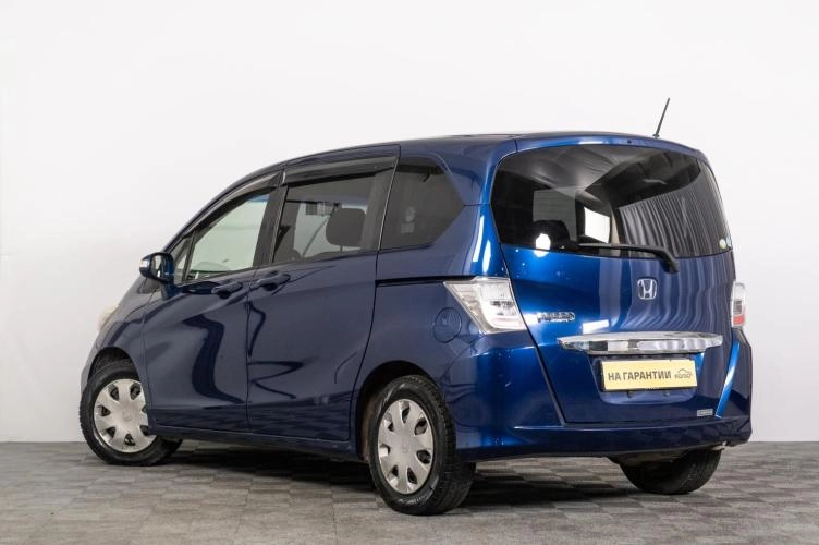 Honda Freed 5 из 6