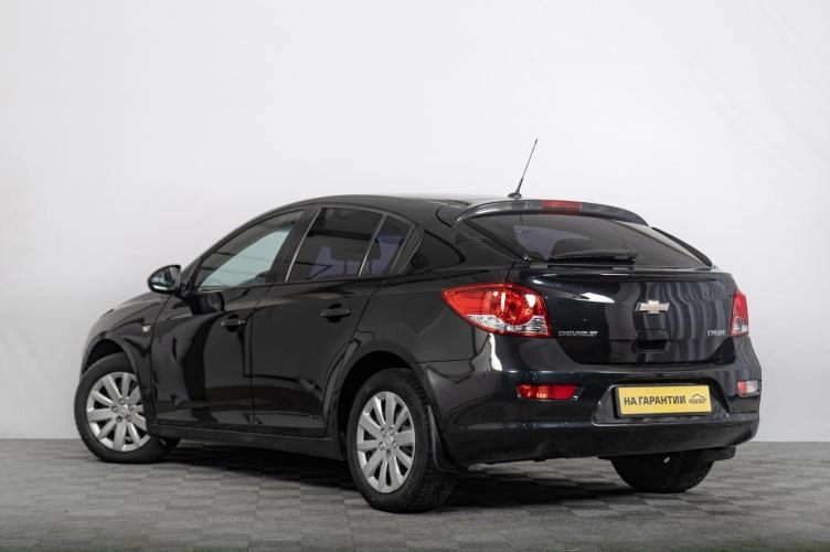 Chevrolet Cruze 5 из 6