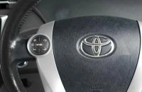 Toyota Prius 14 из 19