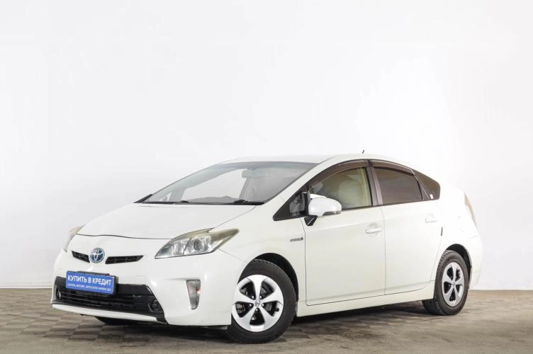 Toyota Prius 3 из 6