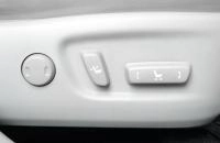 Toyota Prius 17 из 19