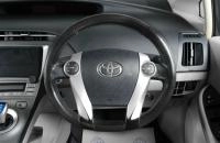Toyota Prius 13 из 19