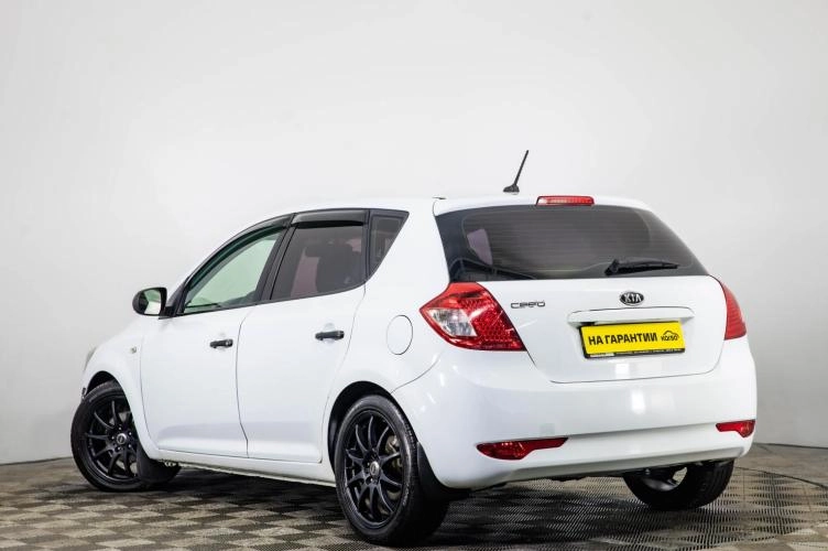 KIA cee'd 6 из 6