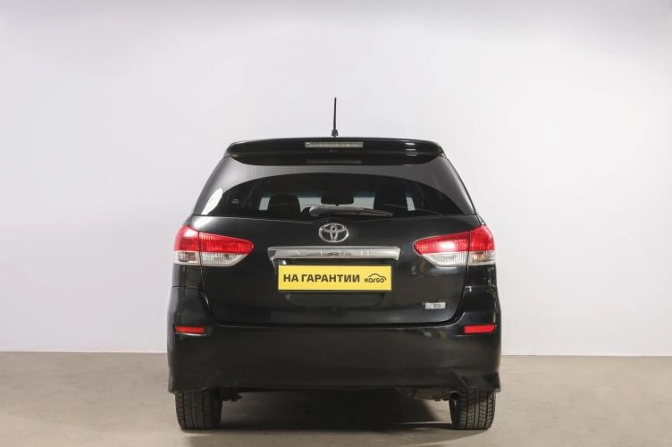 Toyota Wish 5 из 6