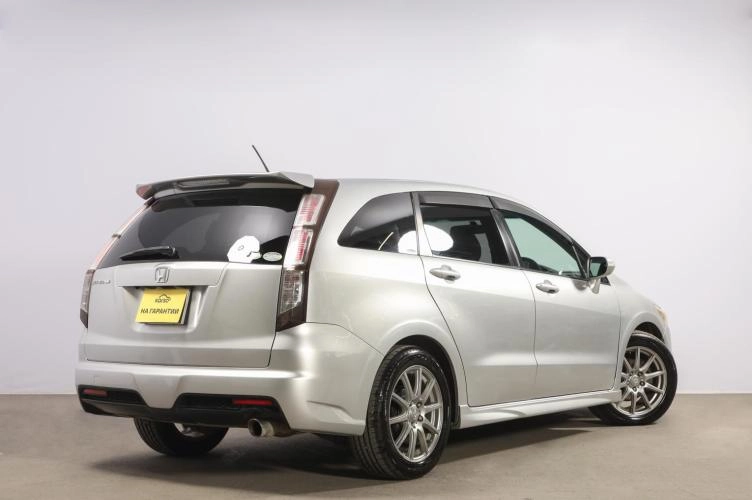 Honda Stream 6 из 6