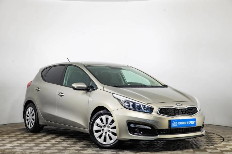 KIA cee'd 1 из 6
